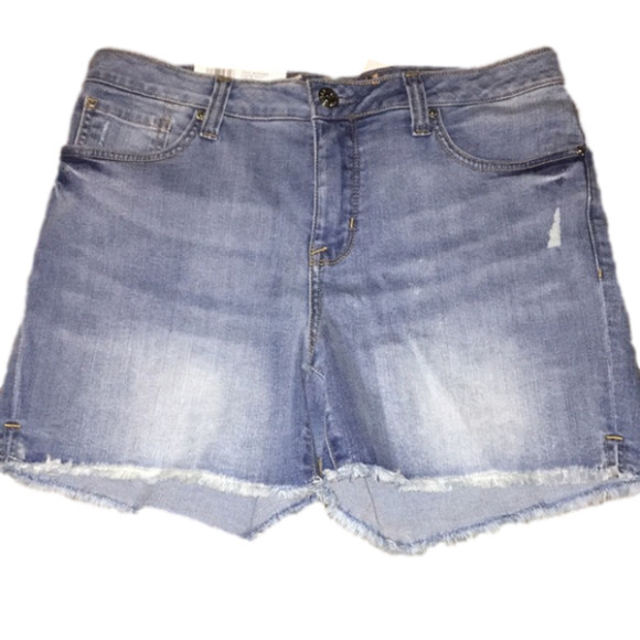 NWT Seven 7 Weekend Resist Raw Hem Denim Short - Picture 1 of 5